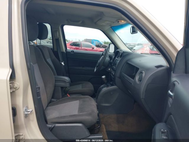 1C4NJPFAXHD203977 Jeep 2017