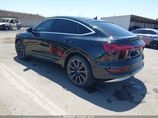 2020 AUDI E-TRON SPORTBACK WA12ABGE6LB035499 Photo 2