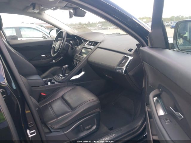2018 JAGUAR E-PACE SADFJ2FX7J1Z33434 Photo 4