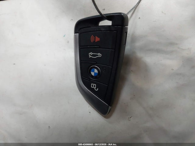 WBXHU7C38J5L06893 BMW X1