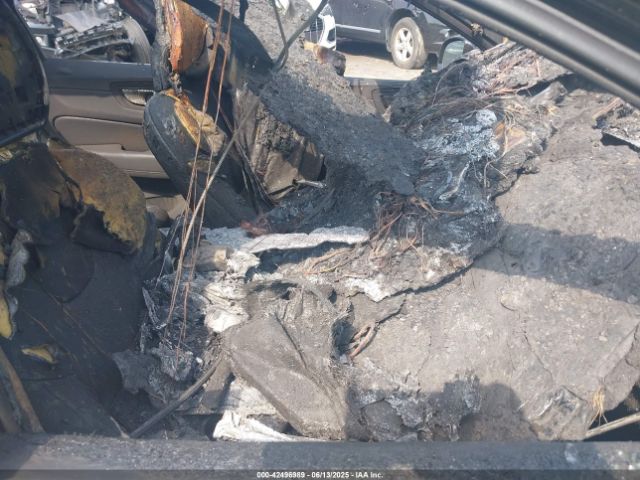 2018 VOLVO XC60 LYVA22RK2JB113919 Photo 4