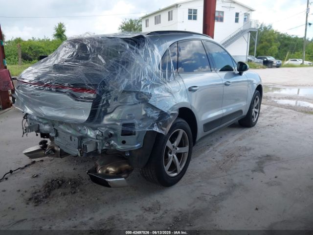 2020 PORSCHE MACAN WP1AA2A55LLB03066 Photo 3