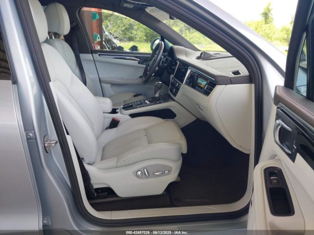 2020 PORSCHE MACAN WP1AA2A55LLB03066 Photo 4