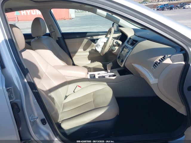 Nissan Altima 2017 1N4BL3AP7HC193941 Image 5