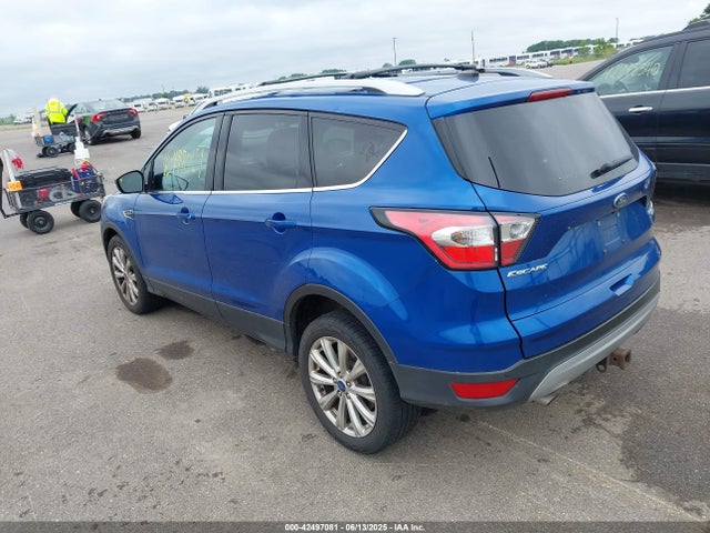 1FMCU9J91HUF10926 Ford 2017