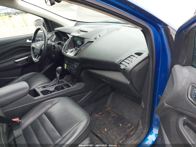 1FMCU9J91HUF10926 Ford 2017