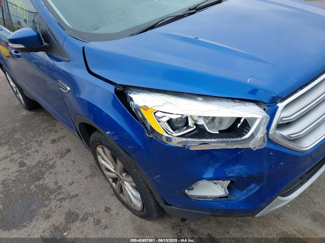 1FMCU9J91HUF10926 Ford 2017