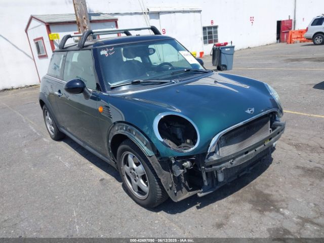 2010 MINI COOPER WMWMF3C58ATZ67297 Photo 0