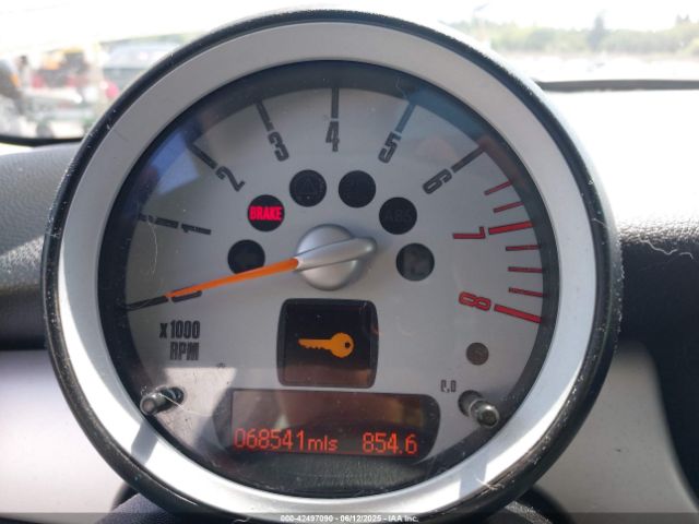 2010 MINI COOPER WMWMF3C58ATZ67297 Photo 6