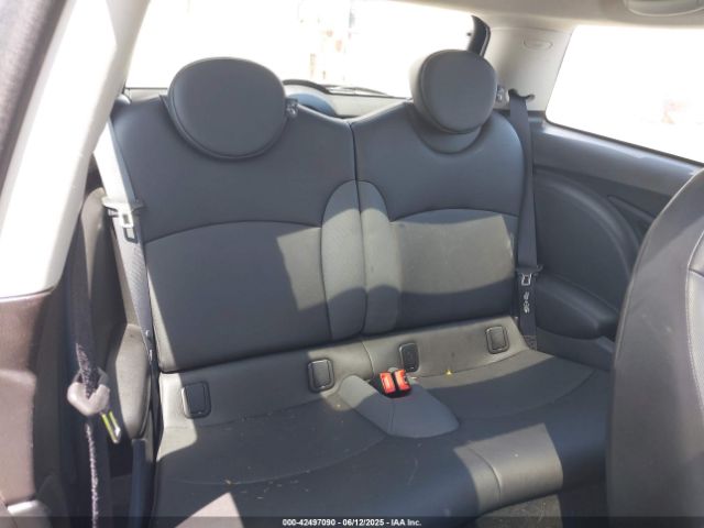 2010 MINI COOPER WMWMF3C58ATZ67297 Photo 7