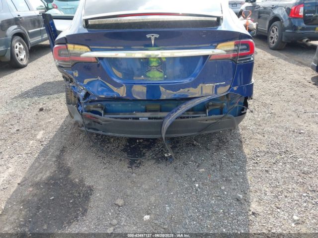 5YJXCDE29LF223019 Tesla 2020