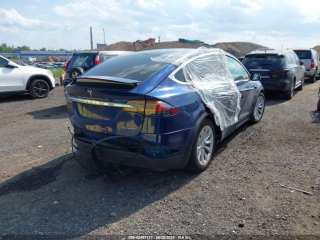 5YJXCDE29LF223019 Tesla 2020