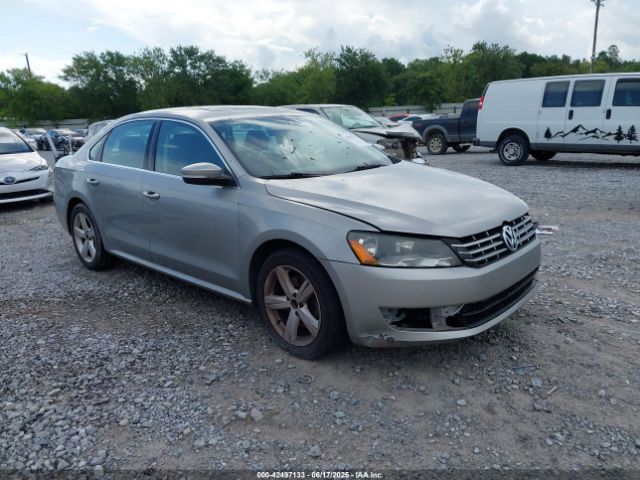 2013 VOLKSWAGEN PASSAT 1VWBP7A32DC009080