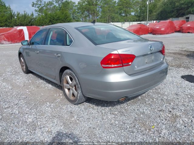 2013 VOLKSWAGEN PASSAT 1VWBP7A32DC009080 Photo 2