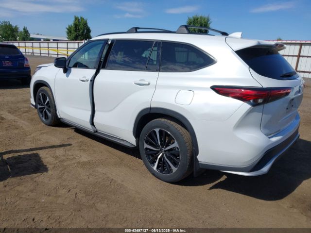 5TDLZRAH1NS139084 Toyota Highlander Xse