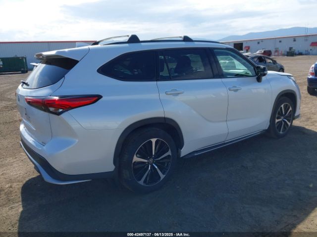 5TDLZRAH1NS139084 Toyota Highlander Xse