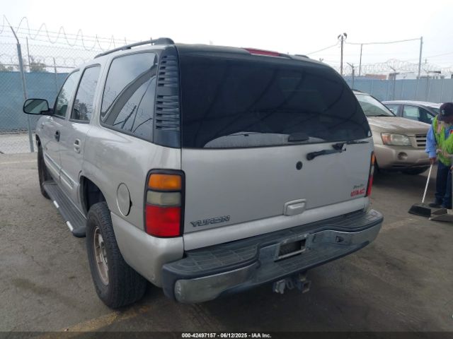 2005 GMC YUKON 1GKEC13V65J250116 Photo 2