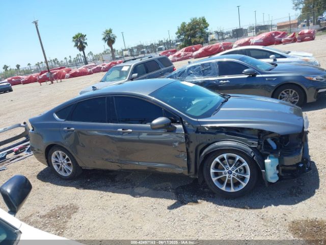 3FA6P0HD6KR251742 Ford 2019