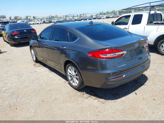 3FA6P0HD6KR251742 Ford 2019