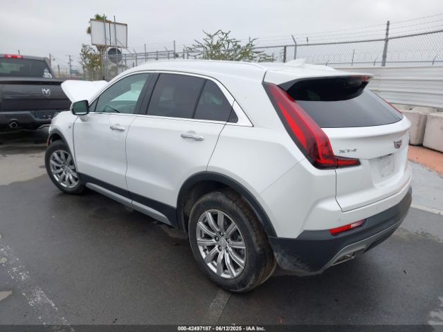 2022 CADILLAC XT4 1GYFZCR49NF100393 Photo 2