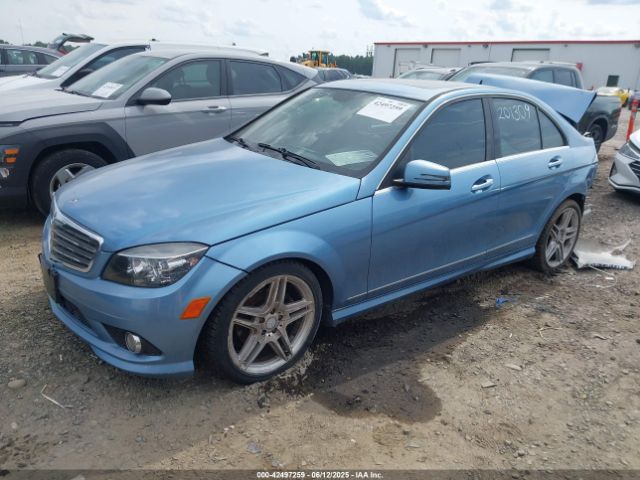 2010 MERCEDES-BENZ C 300 WDDGF5EB0AF438140 Photo 1