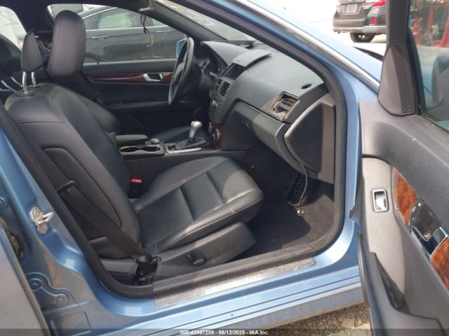 2010 MERCEDES-BENZ C 300 WDDGF5EB0AF438140 Photo 4