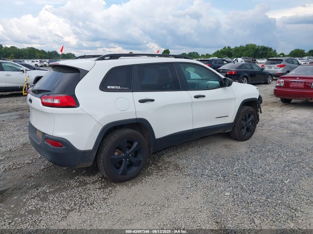 1C4PJLAB3HW592273 Jeep Cherokee