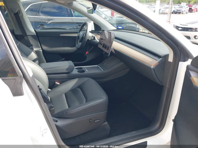 2023 TESLA MODEL Y 7SAYGDEE9PA060896 Photo 4