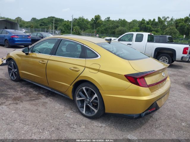 2021 HYUNDAI SONATA 5NPEJ4J2XMH066378 Photo 2