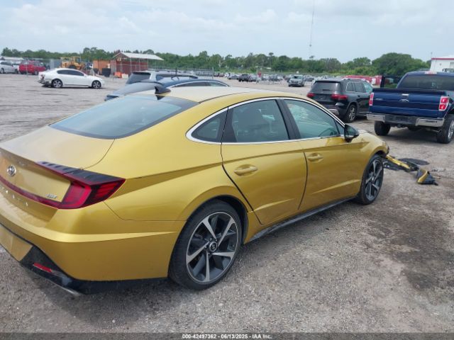 2021 HYUNDAI SONATA 5NPEJ4J2XMH066378 Photo 3
