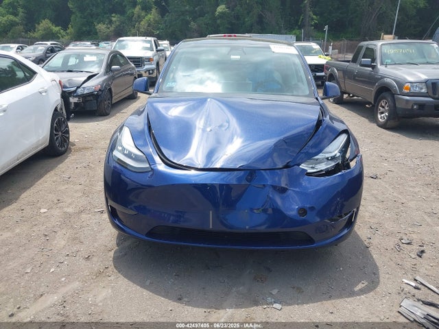 5YJYGDEEXLF043583 Tesla 2020