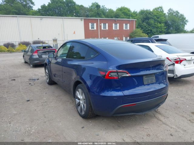2020 TESLA MODEL Y 5YJYGDEEXLF043583 Photo 2