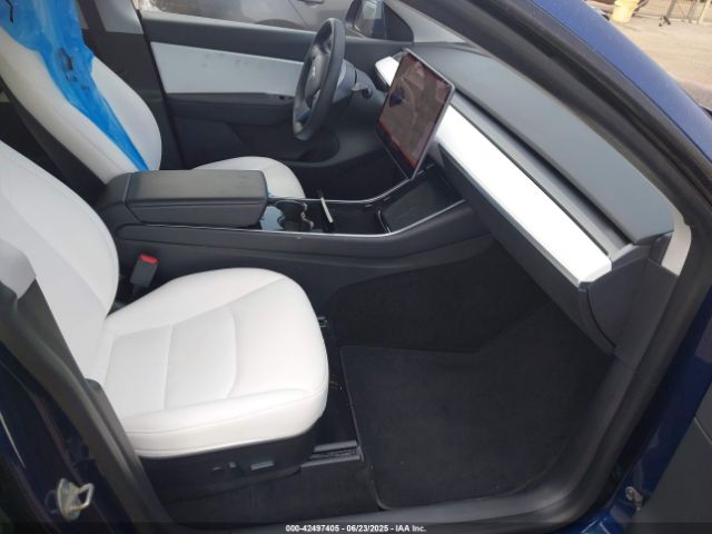 2020 TESLA MODEL Y 5YJYGDEEXLF043583 Photo 4
