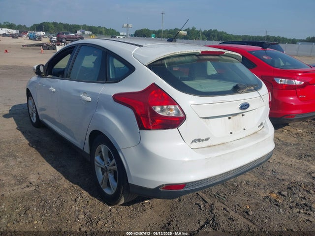 Ford FOCUS SE 2014 1FADP3K29EL395949 Image 3