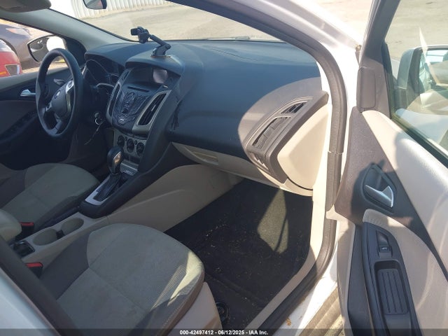 Ford FOCUS SE 2014 1FADP3K29EL395949 Image 5