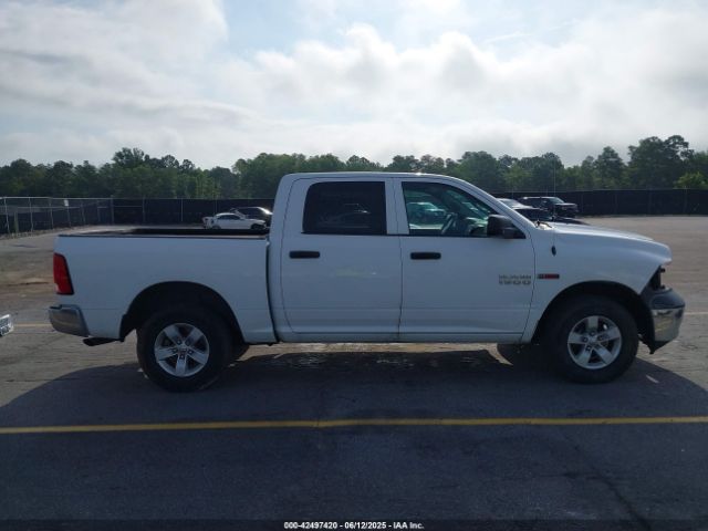 1C6RR7KM4JS297910 RAM 1500 Tradesman  4x4 5'7 Box