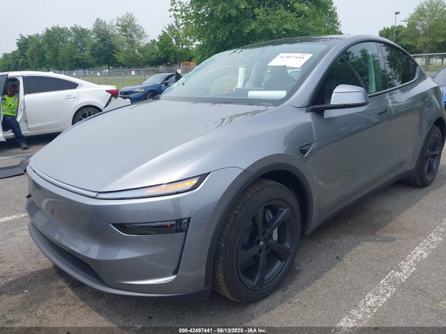 2026 TESLA MODEL Y 7SAYGDEE3TF333957 Photo 1