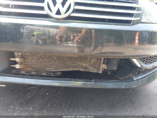 1VWAT7A35EC056127 Volkswagen Passat 1.8t S