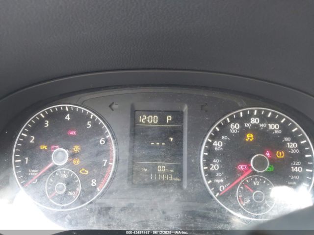 1VWAT7A35EC056127 Volkswagen Passat 1.8t S