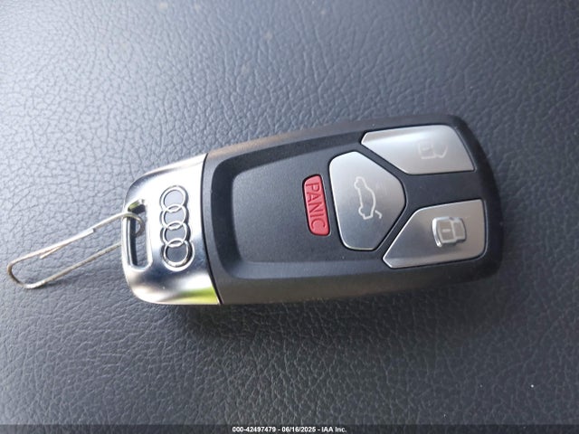 2017 AUDI A4 WAUGMAF42HN059033 Photo 10