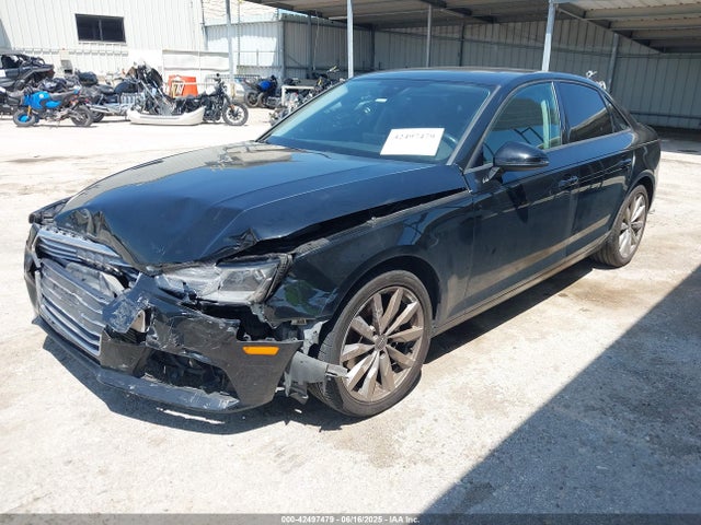 2017 AUDI A4 WAUGMAF42HN059033 Photo 1