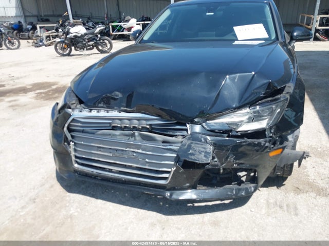 2017 AUDI A4 WAUGMAF42HN059033 Photo 5