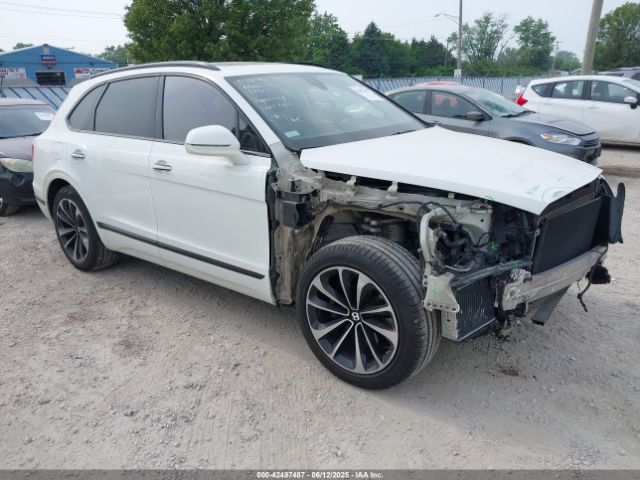 2019 BENTLEY BENTAYGA SJAAM2ZV2KC024581 Photo 0