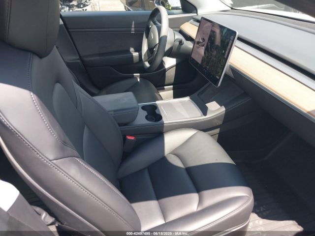 2021 TESLA MODEL 3 5YJ3E1EA3MF852100 Photo 4