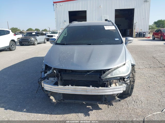 Chrysler Pacifica 2017 2C4RC1BG7HR642618 Image 13