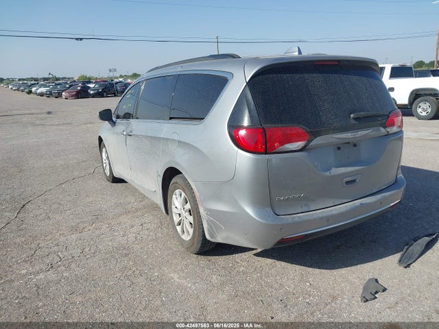 Chrysler Pacifica 2017 2C4RC1BG7HR642618 Image 3