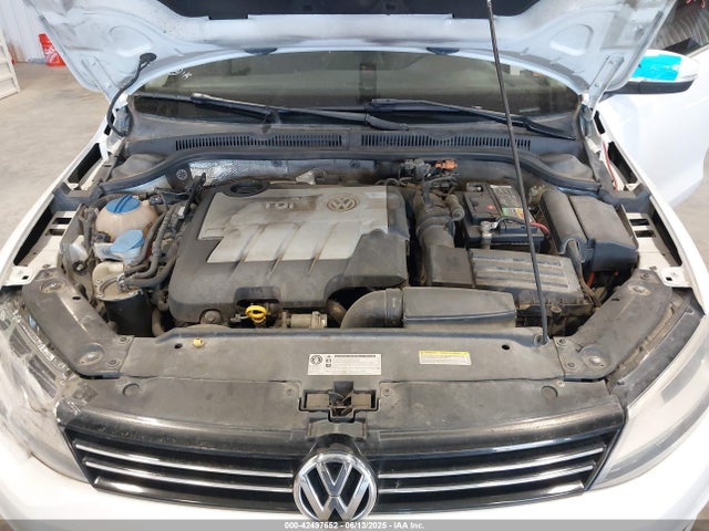 3VW3L7AJ7EM426712 Volkswagen Tdi