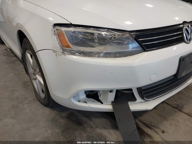 3VW3L7AJ7EM426712 Volkswagen Tdi