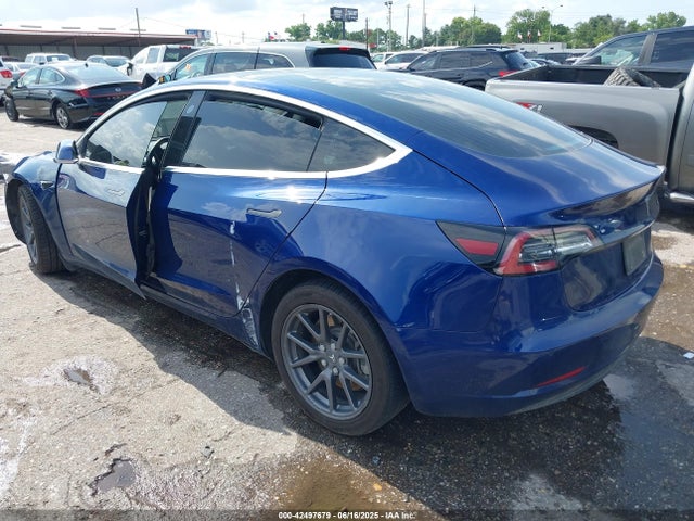 2019 TESLA MODEL 3 5YJ3E1EA3KF312551 Photo 2