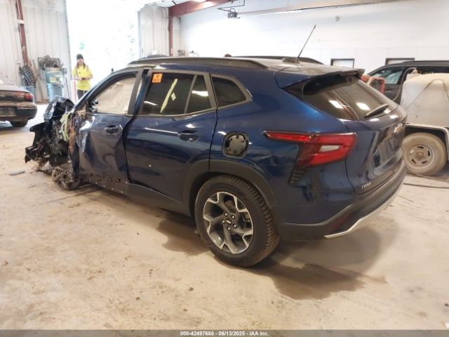 2024 CHEVROLET TRAX KL77LHE2XRC060407 Photo 2